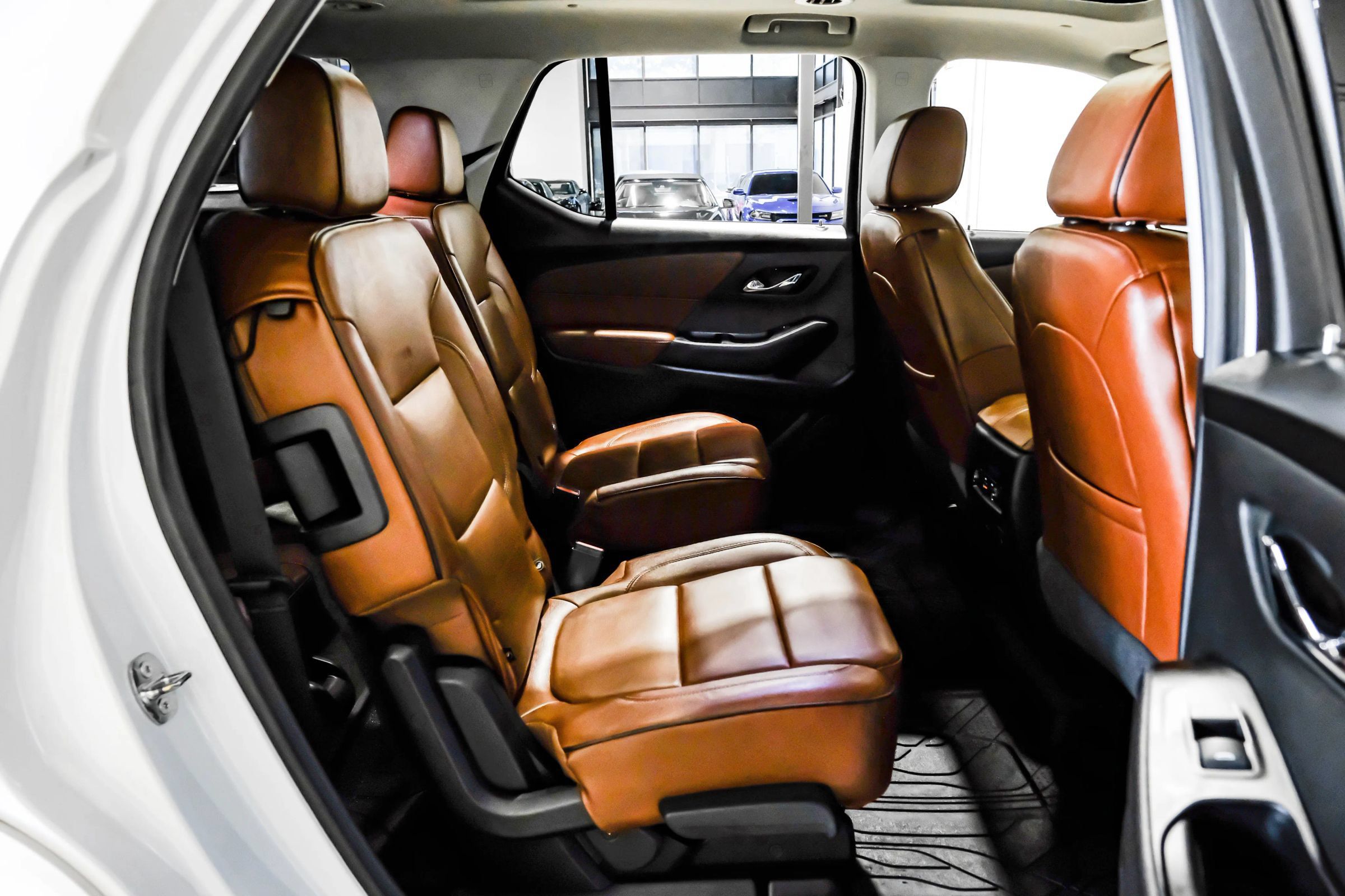 Used 2019 Chevrolet Traverse High Country w/ LPO, Floor Liner Package AWD/4WD image 49