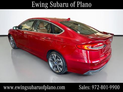 Used 2019 Ford Fusion Titanium AWD/4WD image 5