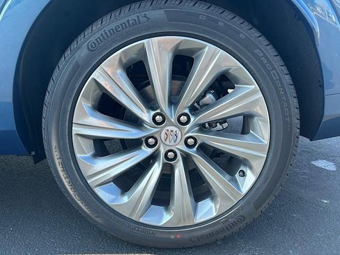 New 2025 Buick Envista Avenir image 25