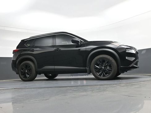 Used 2023 Nissan Rogue SV w/ SV Premium B Package FWD image 39