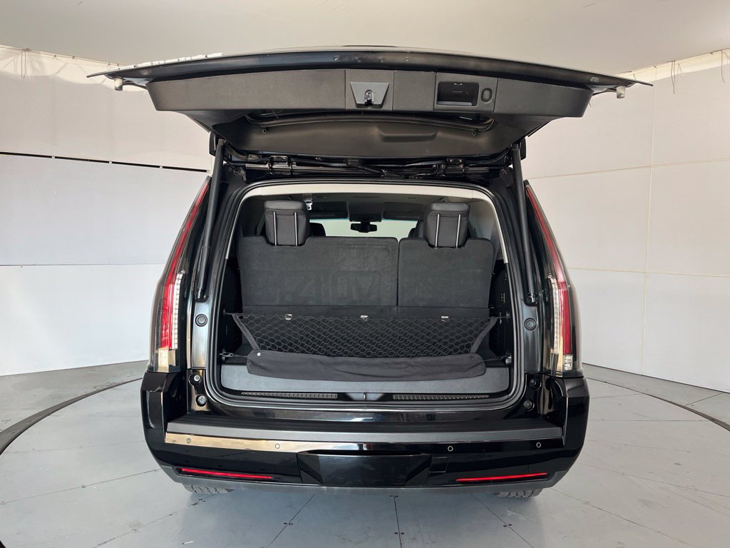 Used 2020 Cadillac Escalade 4WD image 13