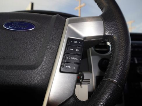 Used 2011 Ford F150 Platinum image 21