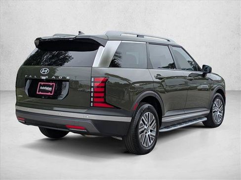 New 2026 Hyundai Palisade FWD Hybrid image 2