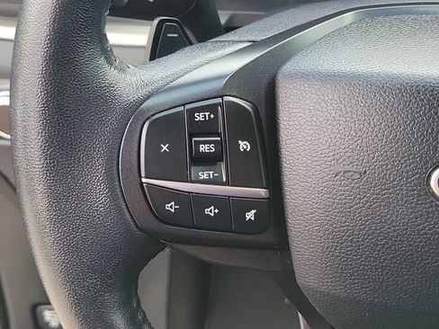 Certified 2020 Ford Explorer XLT RWD image 24