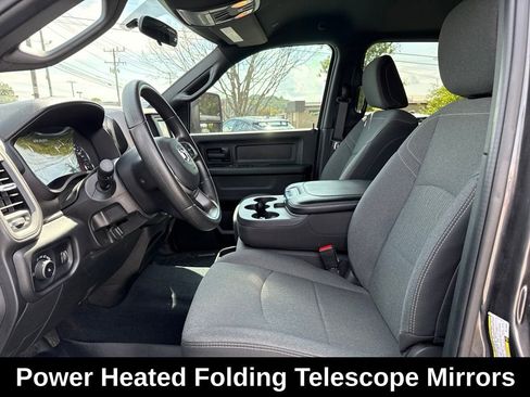 Used 2024 RAM 2500 Tradesman w/ Chrome Appearance Group image 18