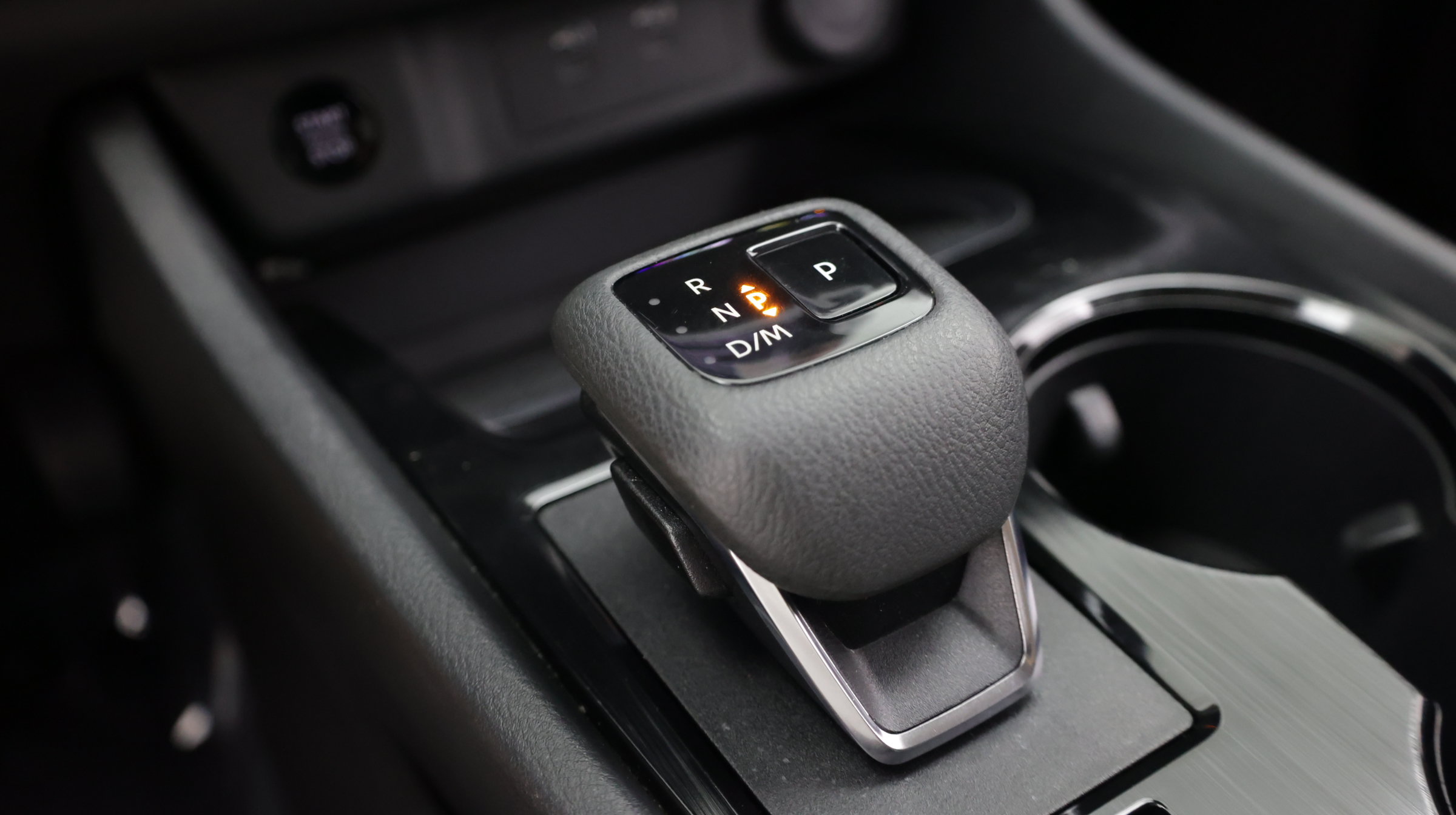 Used 2024 Nissan Rogue SV FWD image 19