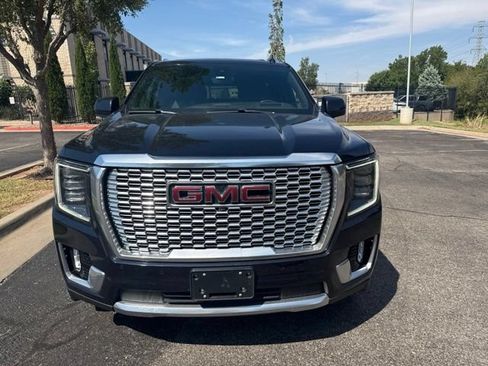 Used 2021 GMC Yukon Denali w/ Denali Premium Package AWD/4WD image 2