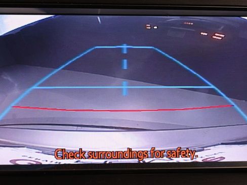 Used 2013 Toyota Avalon XLE Touring FWD image 17