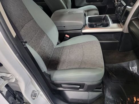 Used 2017 RAM 1500 Big Horn AWD/4WD image 10