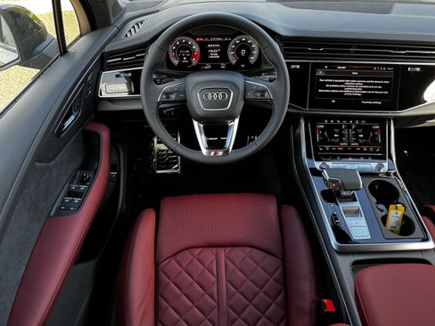 New 2026 Audi SQ7 Prestige AWD/4WD image 12