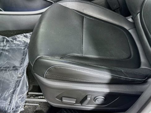 Used 2024 Hyundai Tucson Limited AWD/4WD image 16