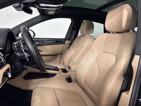 Certified 2022 Porsche Macan S w/ Premium Package Plus AWD/4WD image 5