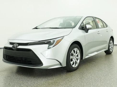New 2026 Toyota Corolla LE FWD image 32