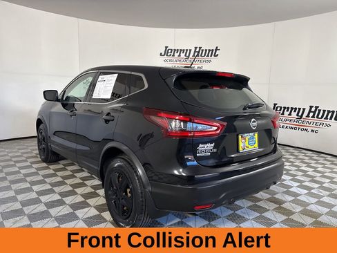 Used 2020 Nissan Rogue Sport S image 8