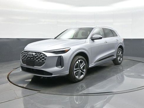 New 2026 Audi Q5 Premium Plus image 3