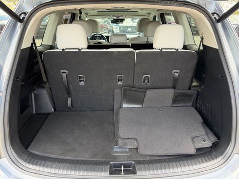 Used 2024 Kia Telluride EX image 37