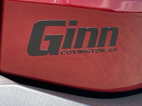 Used 2023 Nissan Rogue SV image 32