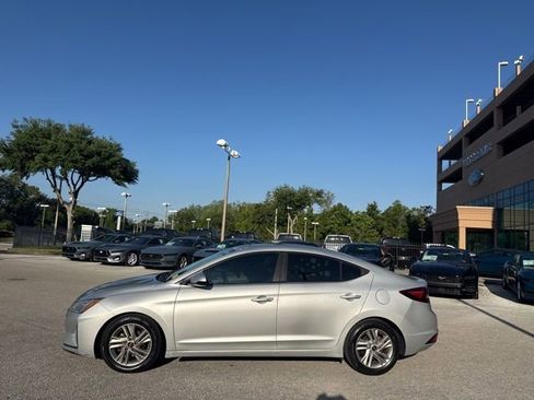 Used 2019 Hyundai Elantra Value Edition image 2