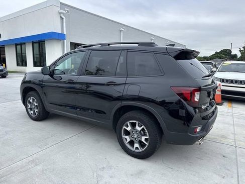 Used 2023 Honda Passport TrailSport image 5