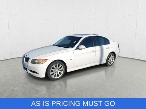 Used 2006 BMW 330i Sedan image 4