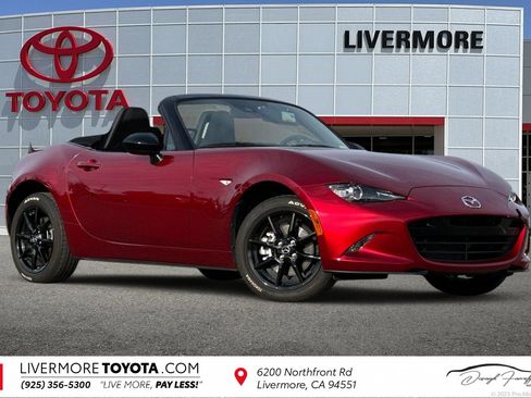Used 2023 MAZDA MX-5 Miata Sport image 1