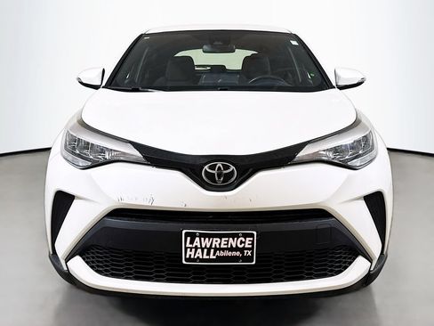 Used 2021 Toyota C-HR XLE FWD image 2
