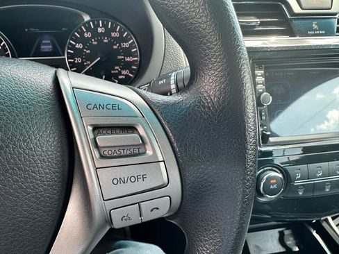 Used 2014 Nissan Altima 2.5 S image 11