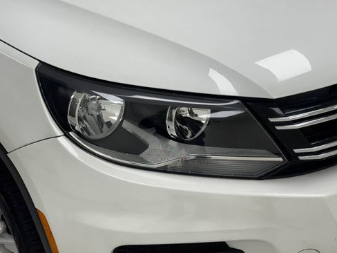 Used 2017 Volkswagen Tiguan S image 31