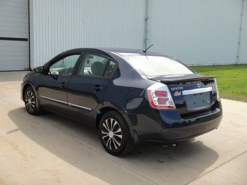 Used 2012 Nissan Sentra 2.0 S FWD image 8