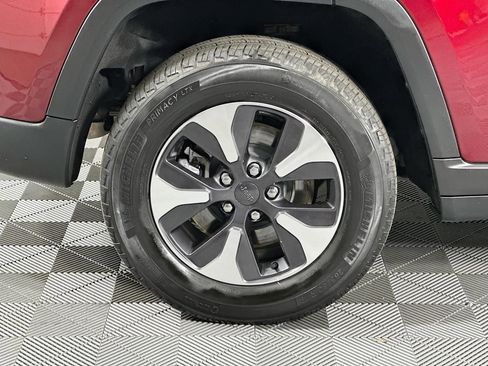 Used 2023 Jeep Grand Cherokee 4WD 4xe image 16