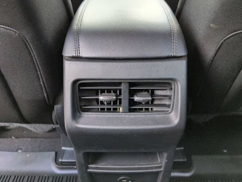 Used 2021 Ford Edge SE AWD/4WD image 22