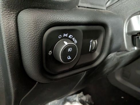 New 2026 RAM 3500 Big Horn AWD/4WD image 16