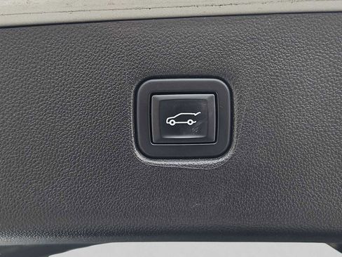 Used 2020 Chevrolet Blazer LT AWD/4WD image 21