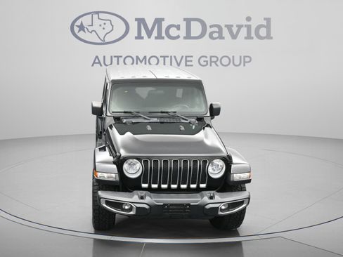 Used 2018 Jeep Wrangler Unlimited Sahara AWD/4WD image 33