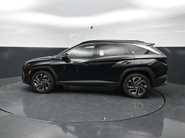Used 2025 Hyundai Tucson Limited AWD/4WD image 4