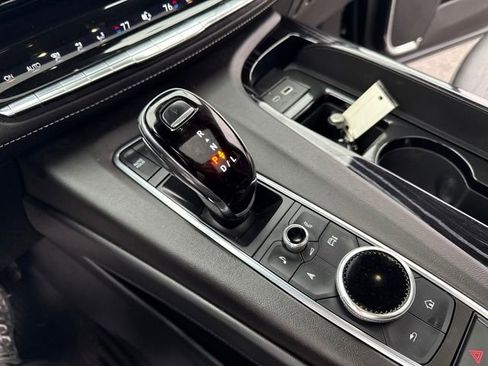 Used 2022 Cadillac Escalade ESV Sport w/ Touring Package image 27