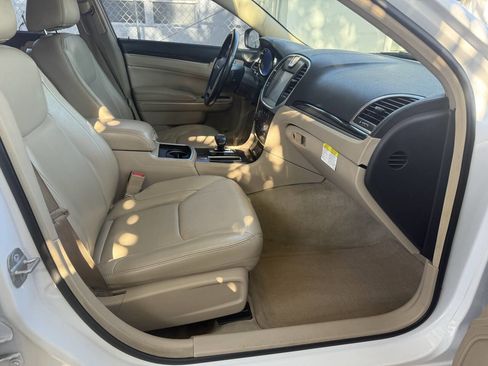 Used 2014 Chrysler 300 image 15