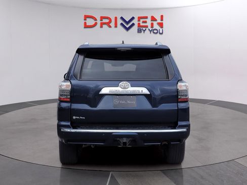 Used 2016 Toyota 4Runner Limited image 4