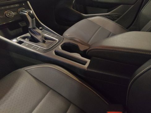 Used 2024 Volkswagen Jetta SE FWD image 26