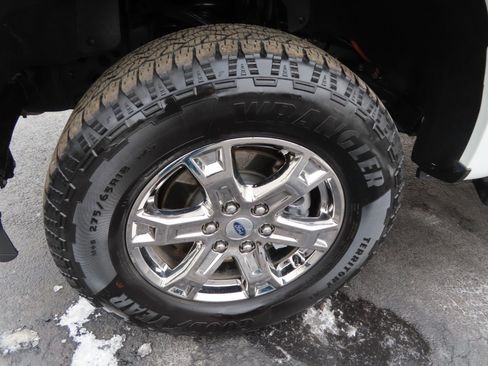 Used 2023 Ford F150 Lariat image 11