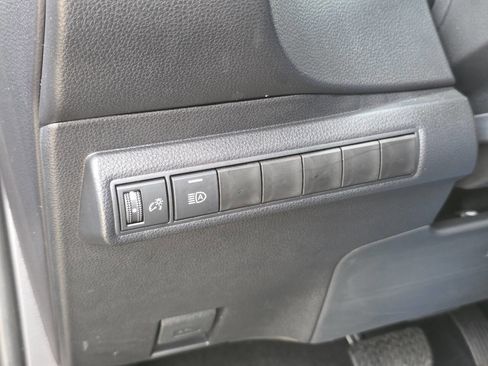 Used 2026 Toyota Corolla SE FWD image 18