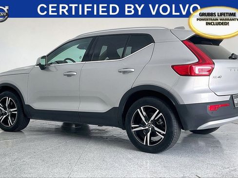 Used 2025 Volvo XC40 B5 Core image 16