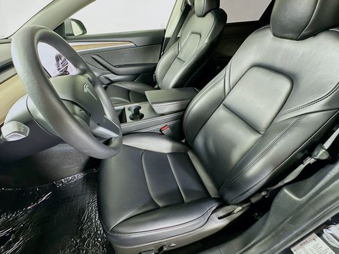 Used 2023 Tesla Model 3 Standard Range RWD image 18