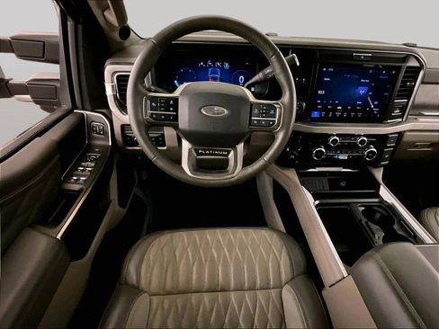 Certified 2025 Ford F450 Platinum w/ Platinum Plus Package AWD/4WD image 5