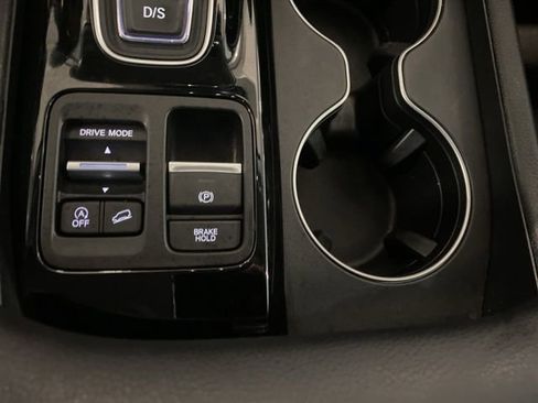 Used 2025 Honda Pilot EX-L image 27