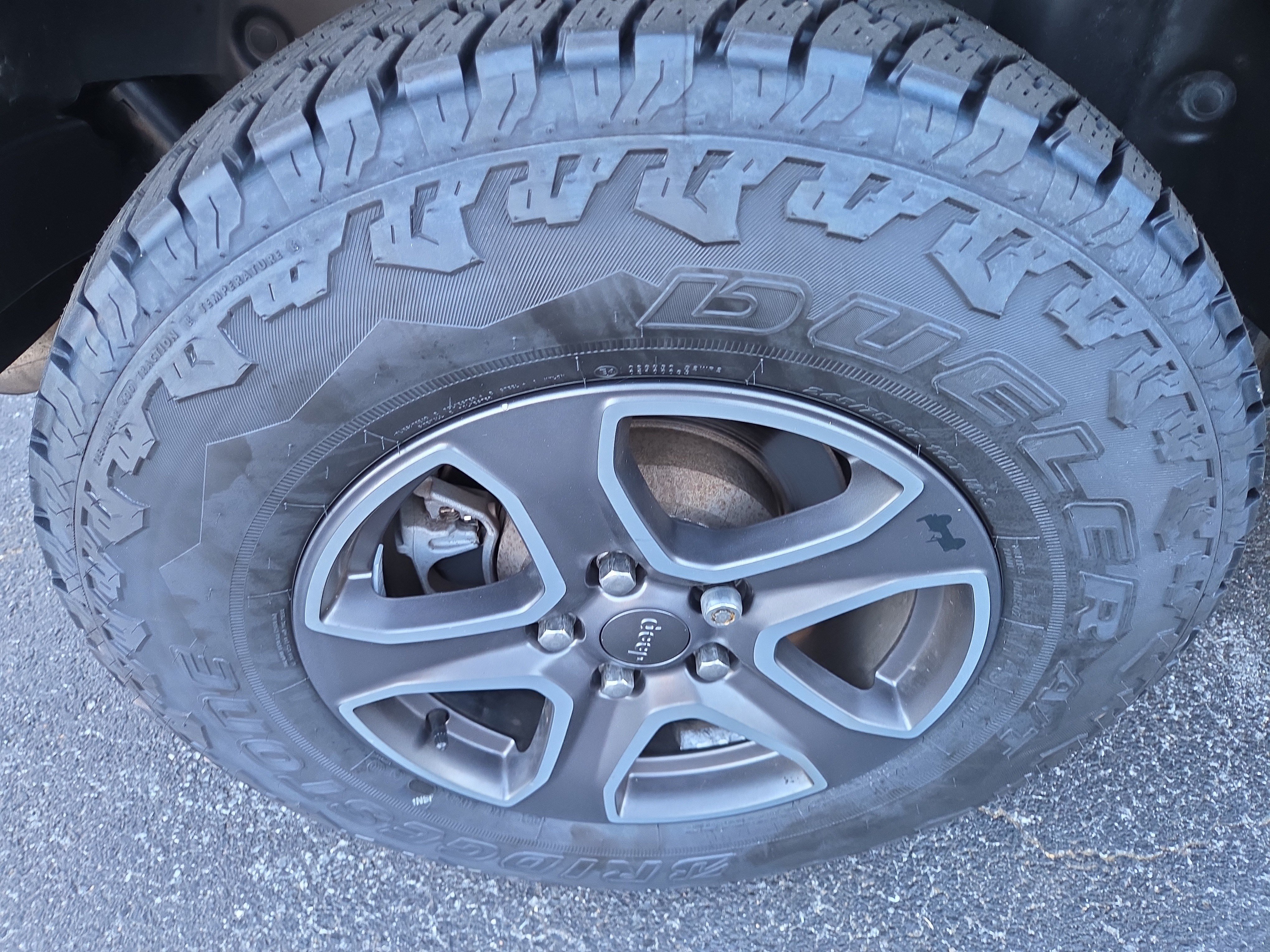 Certified 2019 Jeep Wrangler Sport AWD/4WD image 11