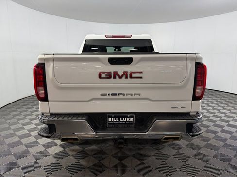 Used 2024 GMC Sierra 1500 SLE w/ X31 Off-Road Package image 9