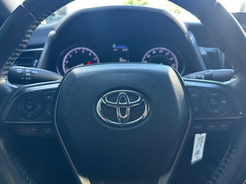 Used 2021 Toyota Camry SE FWD image 33