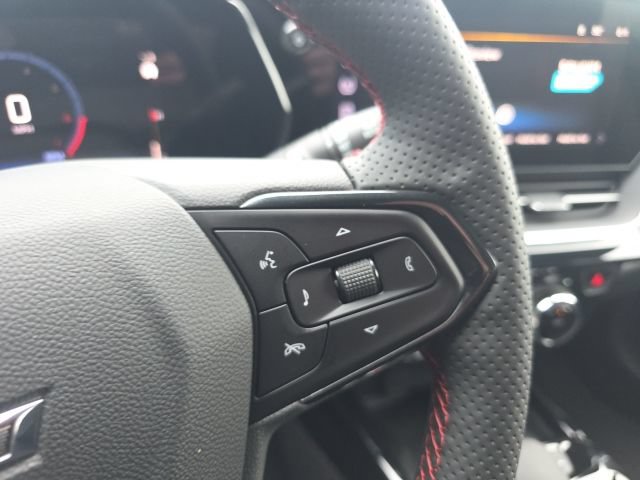 New 2026 Chevrolet Trax RS w/ Sunroof Package FWD image 17