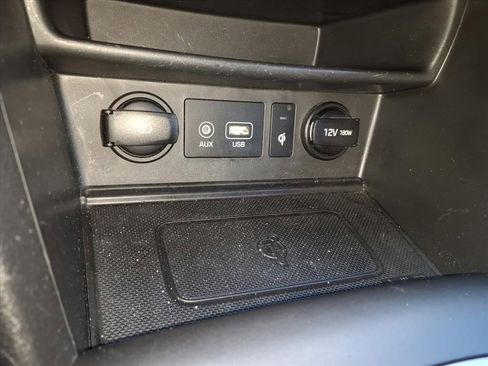 Used 2021 Hyundai Kona Limited w/ Cargo Package image 14